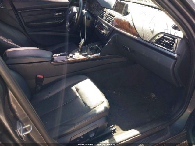 BMW 3 Series Xdrive Image 4