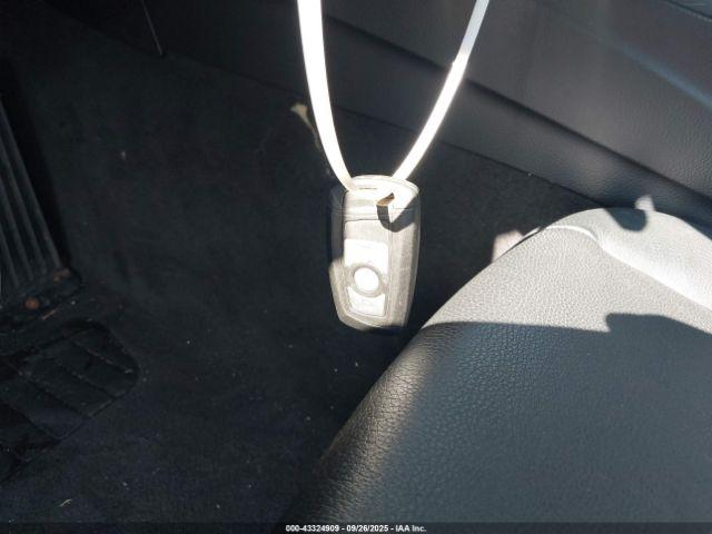 BMW 3 Series Xdrive Image 10