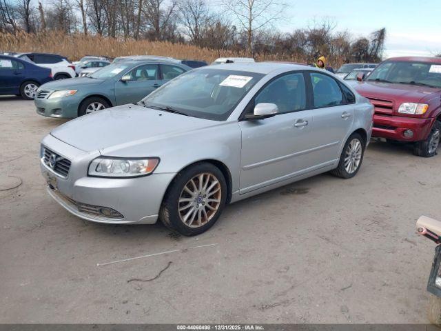 Volvo S40 Image 3