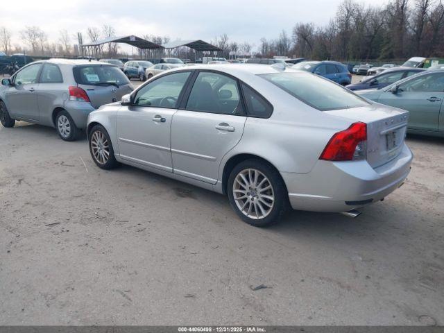 Volvo S40 Image 6