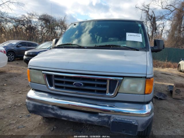 Ford E-350 Image 5