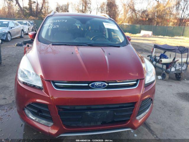 Ford Escape Titanium Image 4