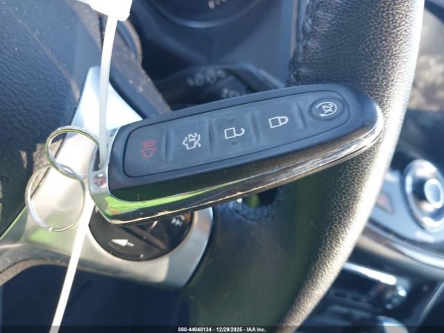 Ford Escape Titanium Image 10