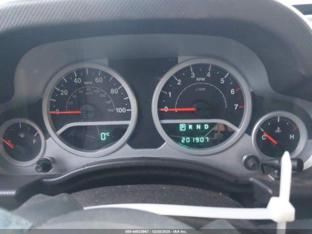 Jeep Wrangler Unlimited Sahara Image 2