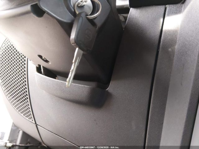 Jeep Wrangler Unlimited Sahara Image 12