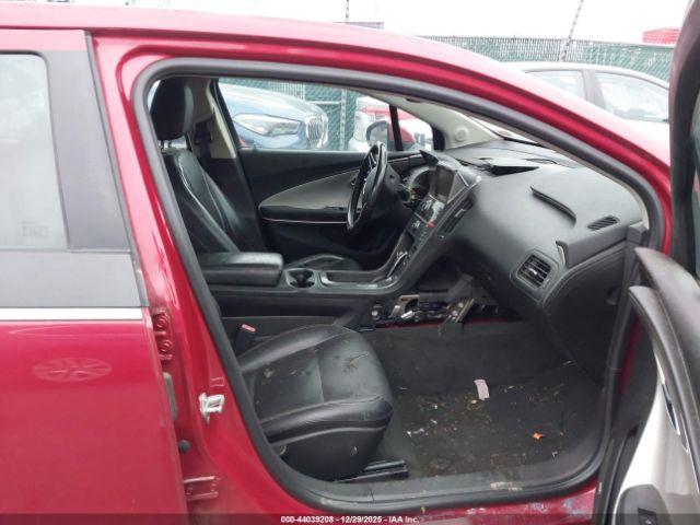 Chevrolet Volt Image 5