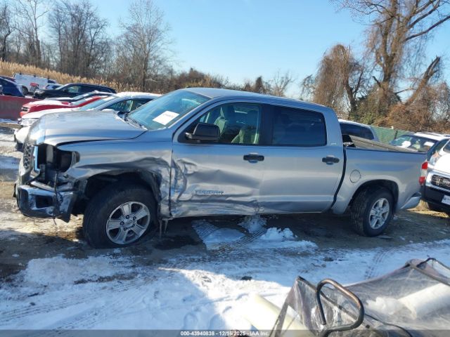 Toyota Tundra Sr5 4.6l V8 Image 2