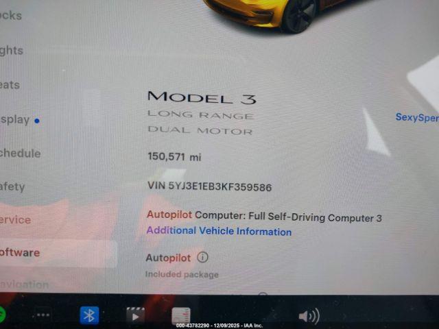 Tesla Model 3 Image 5