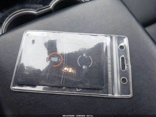 Tesla Model 3 Image 3