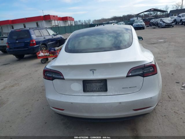 Tesla Model 3 Image 2