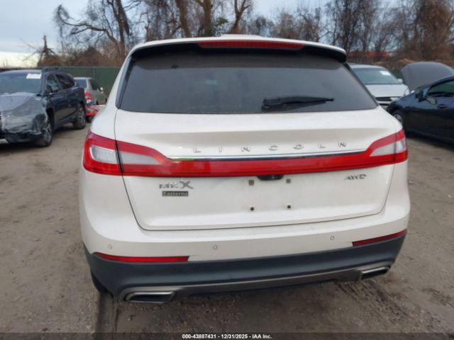 Lincoln MKX Select Image 10