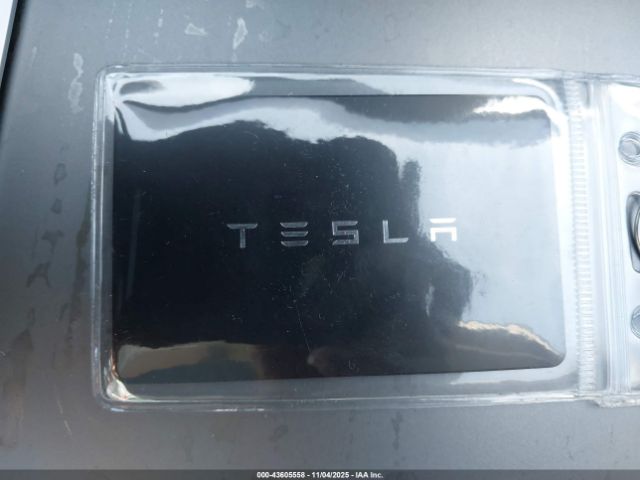 Tesla Model Y Image 2