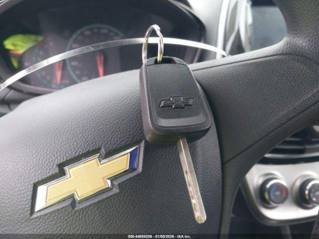 Chevrolet Spark Ls Cvt Image 8