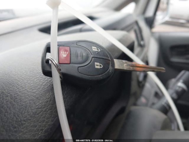 Nissan Nv Sv Image 11