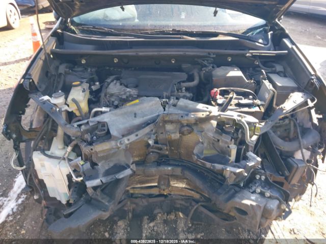 Toyota RAV4 Le Image 16