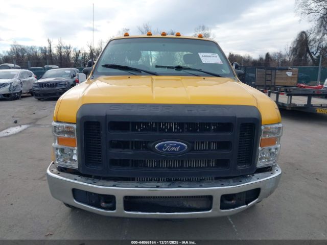 Ford F-350 Image 13