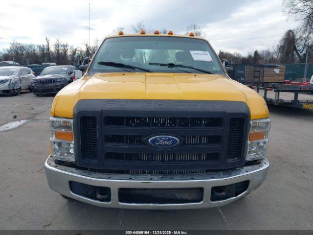 Ford F-350 Image 13