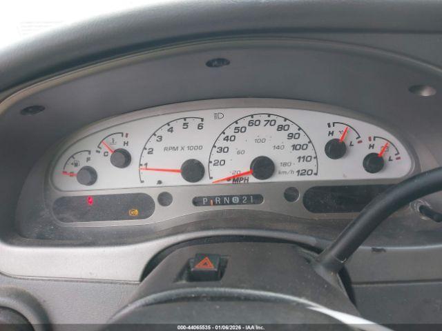 Ford Explorer Image 6