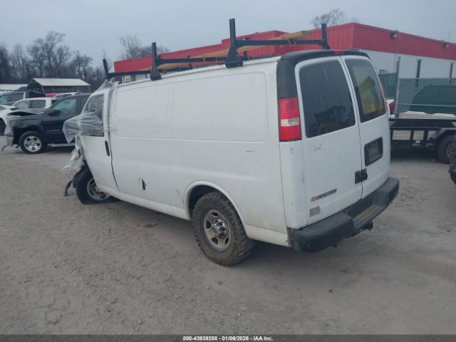 Chevrolet Express Work Van Image 12