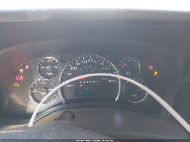 Chevrolet Express Work Van Image 8