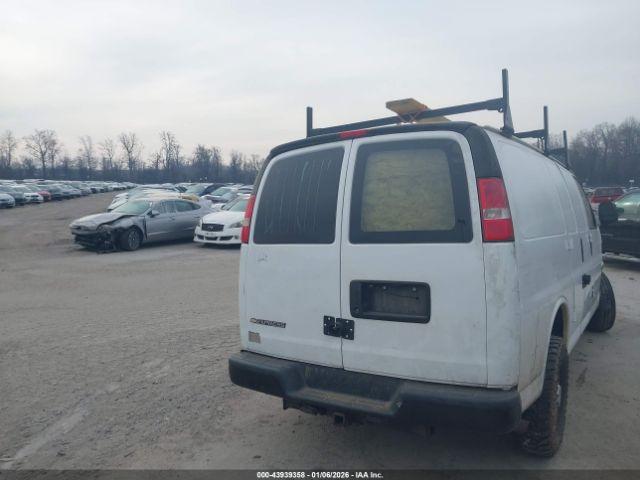 Chevrolet Express Work Van Image 18