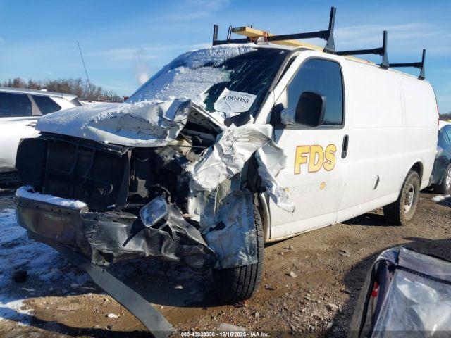 Chevrolet Express Work Van Image 14