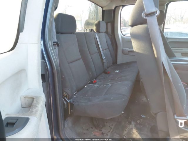 Chevrolet Silverado 2500 Work Truck Image 8