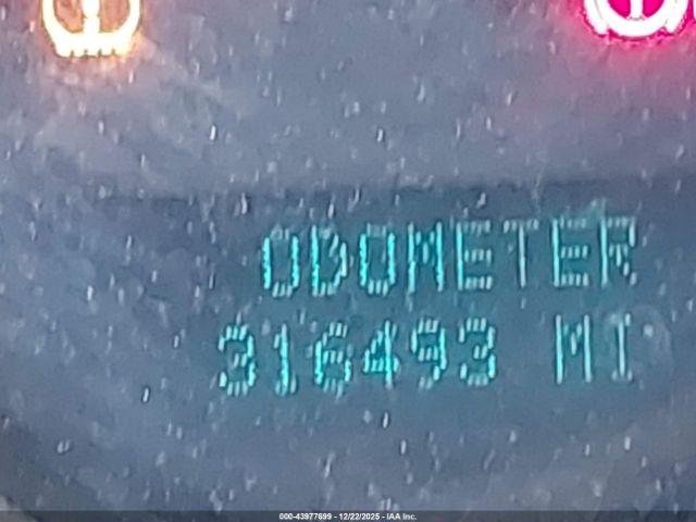 Chevrolet Silverado 2500 Work Truck Image 15