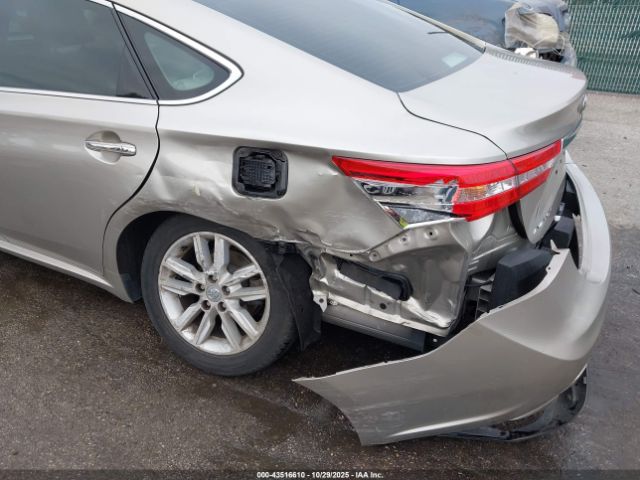 Toyota Avalon Xle Image 6