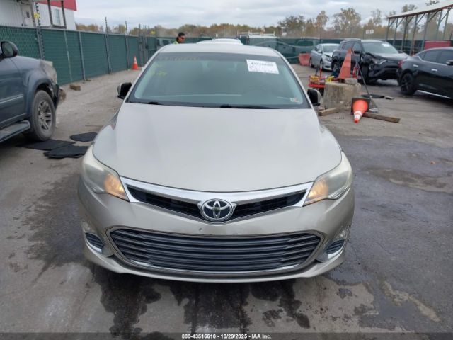 Toyota Avalon Xle Image 7