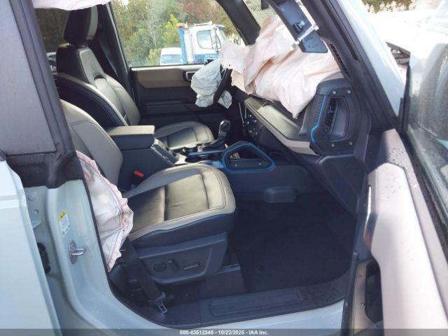 Ford Bronco Wildtrak Image 2