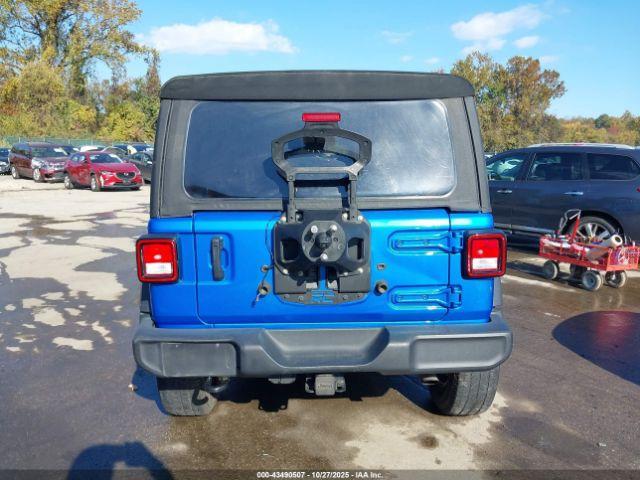 Jeep Wrangler Sport Altitude 4x4 Image 12