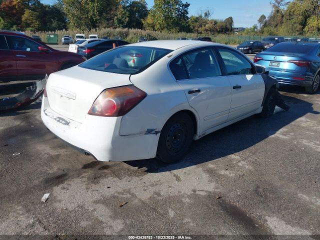 Nissan Altima 2.5 S Image 6