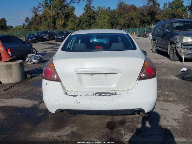 Nissan Altima 2.5 S Image 4