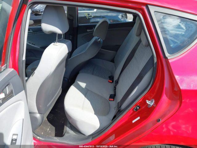 Hyundai ACCENT Se Image 8