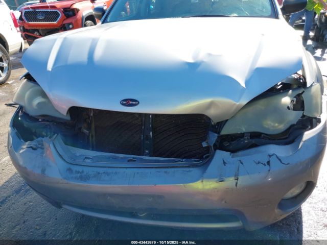 Subaru Outback 2.5i Image 4