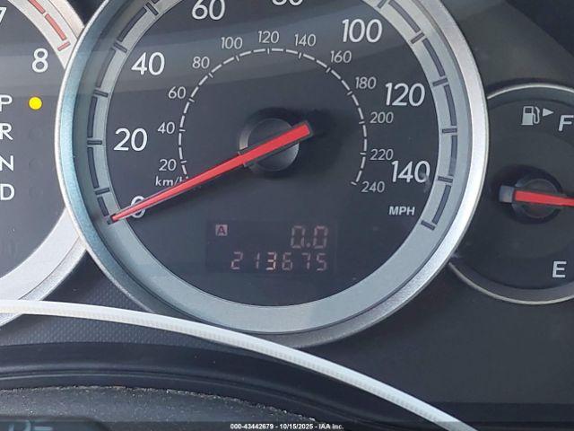 Subaru Outback 2.5i Image 13