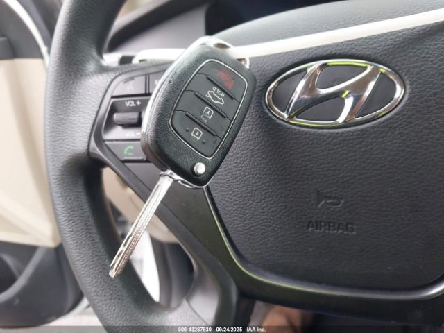 Hyundai SONATA Eco Image 16