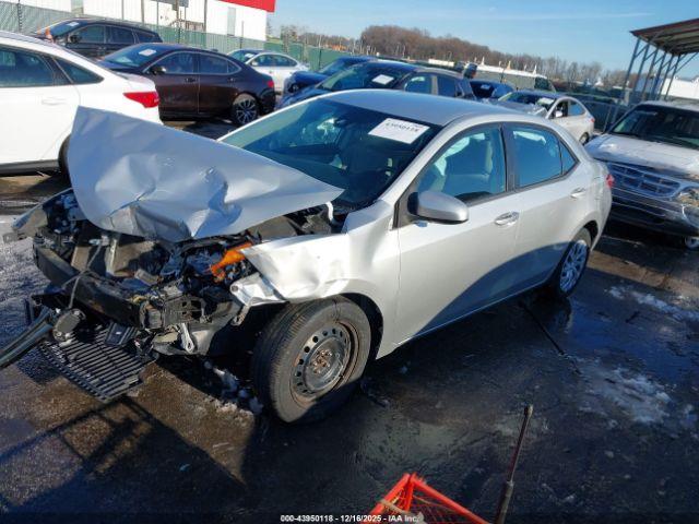 Toyota Corolla Le Image 16