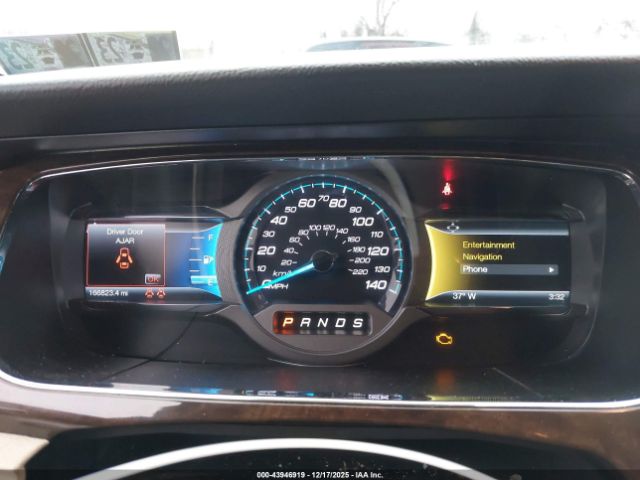 Ford Taurus Limited Image 3