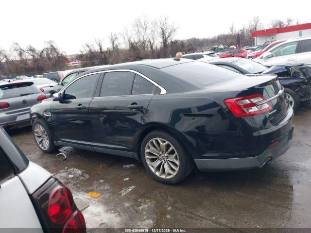 Ford Taurus Limited Image 15