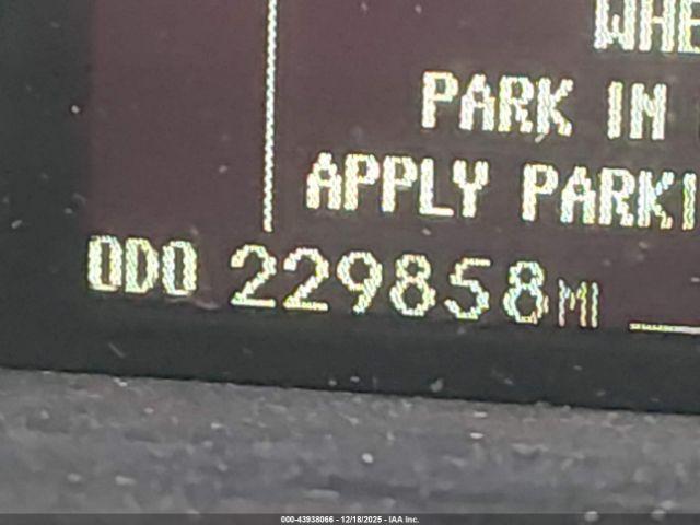 Toyota Prius Two Image 15