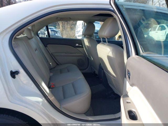 Ford Fusion Sel Image 10