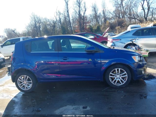 Chevrolet Sonic Lt Auto Image 16