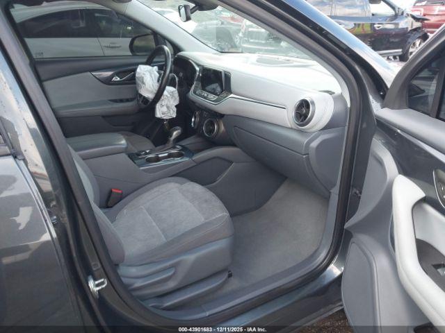 Chevrolet Blazer Image 5