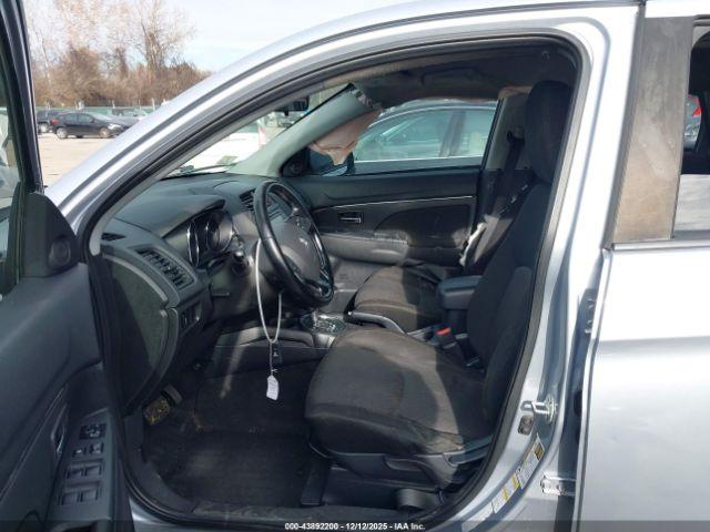 Mitsubishi Outlander 2.4 Se Image 7