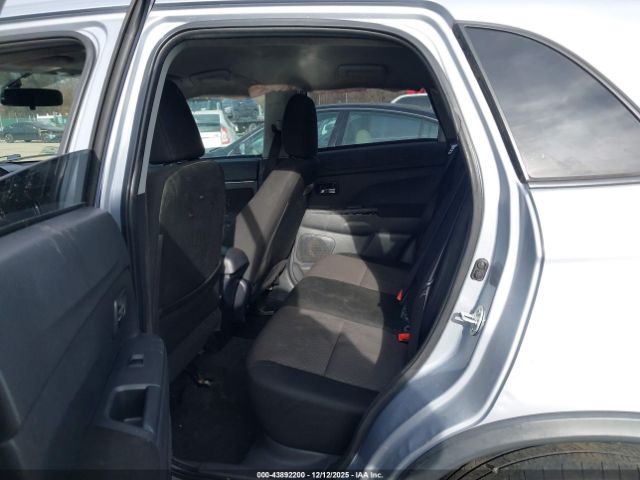 Mitsubishi Outlander 2.4 Se Image 11