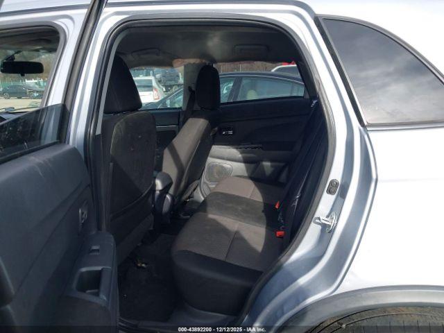 Mitsubishi Outlander 2.4 Se Image 11