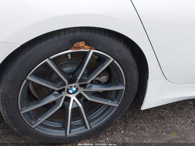 BMW 3 Series Image 3