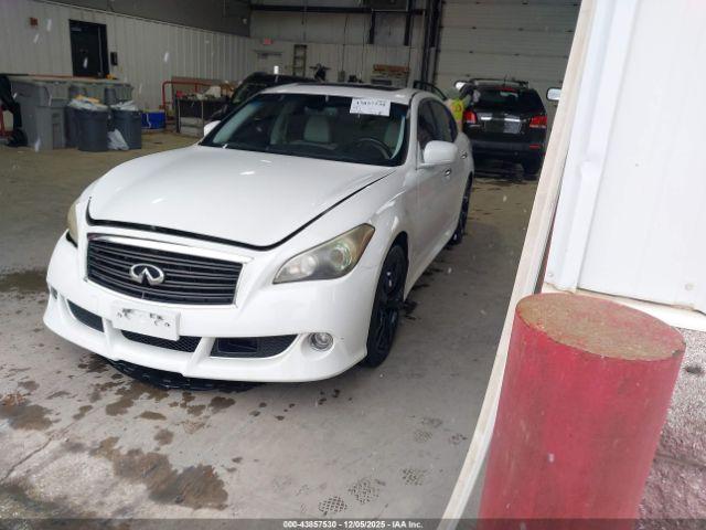 INFINITI M37 Image 14